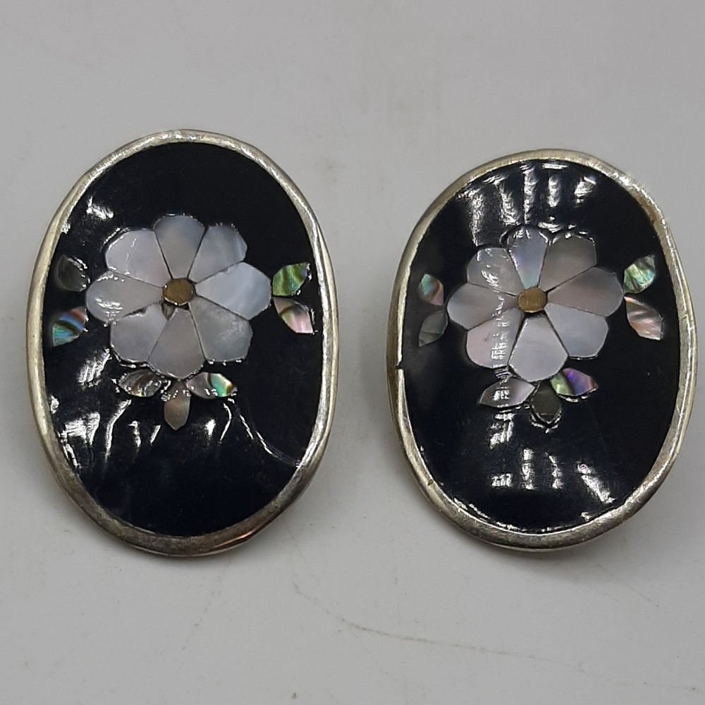 Vintage Alpaca Mexico Enameled Abalone Inlaid Stud Earrings Signed Stamped